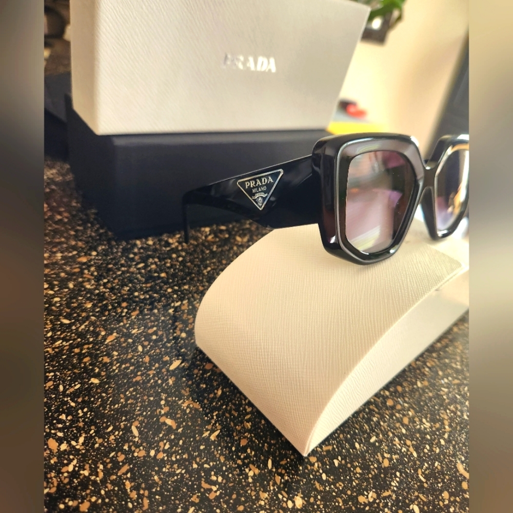 Brand new prada